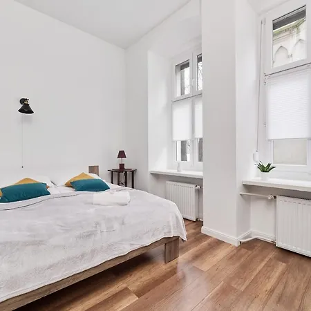 Dominikanska Old Town Studio W Kamienicy By Renters Апартаменты Вроцлав